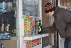Росалкогольрегулирование запретит продажу алкоголя на рынках, вокзалах и остановках